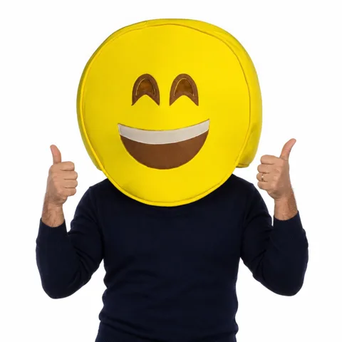Classic mask Verity costume example